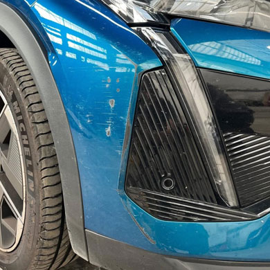 Peugeot 408 bumper corner